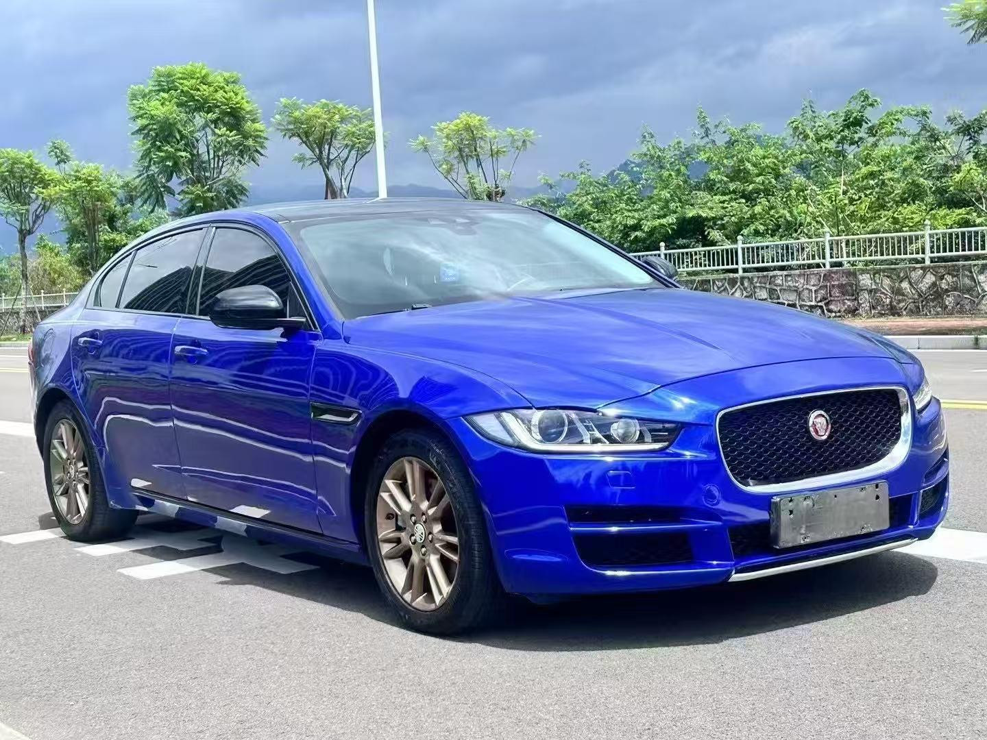 Jaguar XEL2.0T 2019, modèle de luxe, voiture d'occasion en très bon état