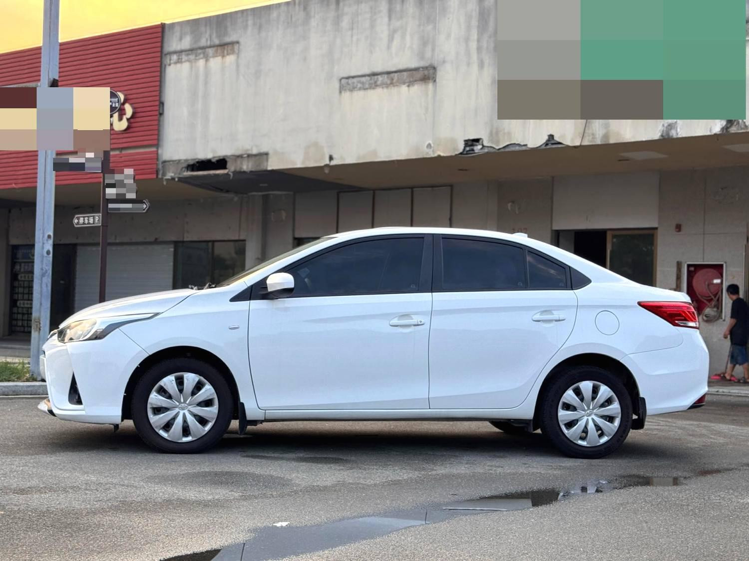 Toyota Yaris L 1.5 CVT Leading Edition automatique (2021) Boîte de vitesses automatique - Voiture d'occasion