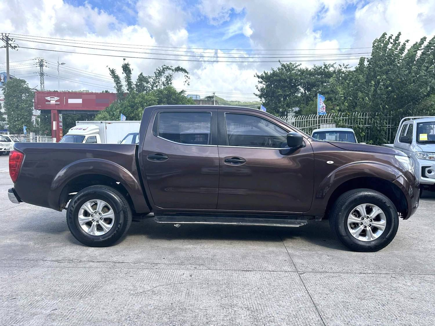 Nissan Navara 2WD Version  Standard Anné 2017 avec boîtier manuelle